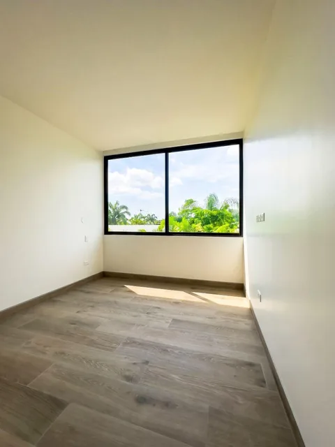 Casa en Venta de 3 Dorm. – Mocoli, Samborondon – Urb. El Parque – Nueva de Estreno, Guayas — imagen 4