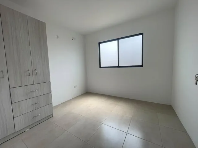 Casa en Urbanización Los Prados, Guayas — imagen 3