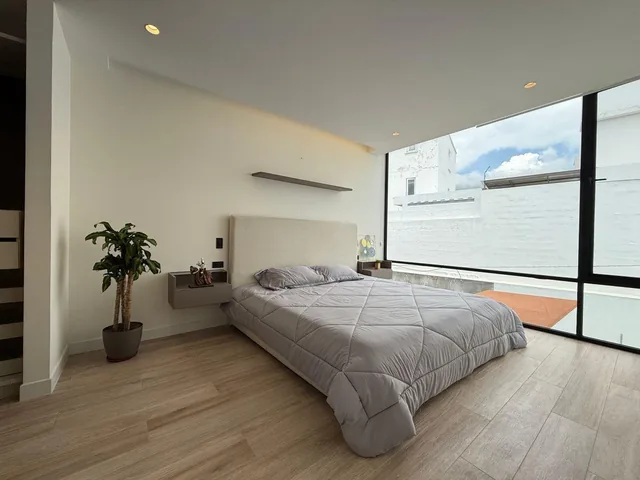 Casa a Estrenar con Vista y Gran Jardín — imagen 5
