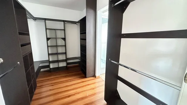 El Dean Casa con 4 Dorm. en Venta, 433 m² Terreno en Los Chillos (Conocoto) — imagen 4