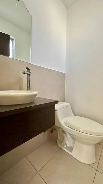 La Armenia Casa de 125 m² con 3 Habitaciones en Venta — imagen 2