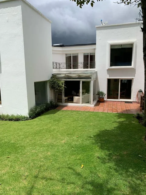 Condado, Casa de 4 Habitaciones, Piscina, Dentro de La Urbanizacion — imagen 5
