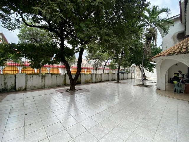 Vendo Amplia Casa Ideal Para Empresas o Centros Educativos, Guayas — imagen 2