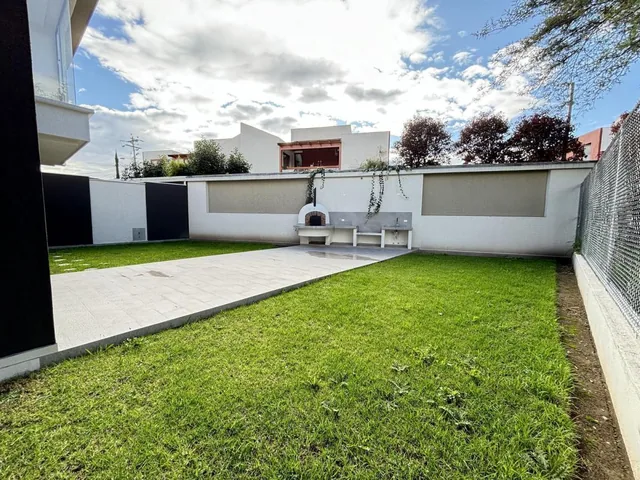 Casa en Cumbaya de Venta por Estrenar — imagen 2