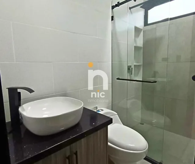 Casa Venta Cuenca con 2500 m² de Terreno, Azuay — imagen 2