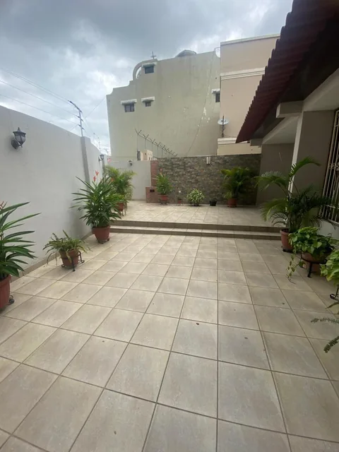 Vendo Hermosa Casa en Los Almendros, Excelente Estado, con Garita - Oportunidad!, Guayas — imagen 4