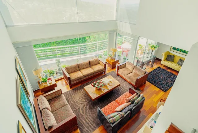 Hermosa Casa de Venta en Cumbaya — imagen 3