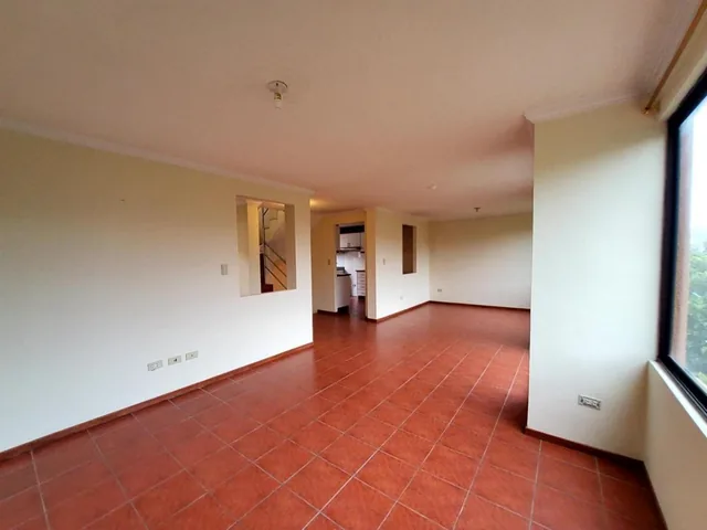 Re/max Futuro Vende Casa Conjunto Dos Hemisferios Pusuqui — imagen 5