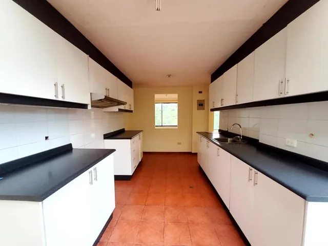 Re/max Futuro Vende Casa Conjunto Dos Hemisferios Pusuqui — imagen 2