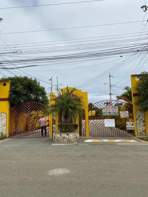 Venta de Casa en Urbanizacion Cerrada San Martino 1, Salinas - Ecuador — imagen 2