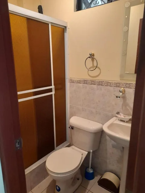 Cdla. Villa Club. Linda Casa en Venta en Primeras Etapas, 3 Habitaciones, Guayas — imagen 2