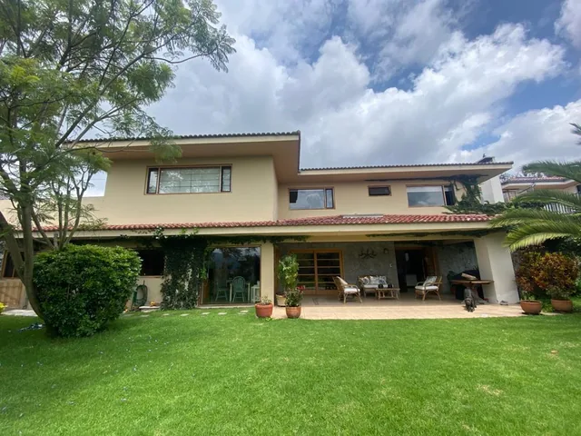 Vendo Linda Casa en Miravalle, 3 Dorm., Jardines, Excelente Opción! — imagen 2
