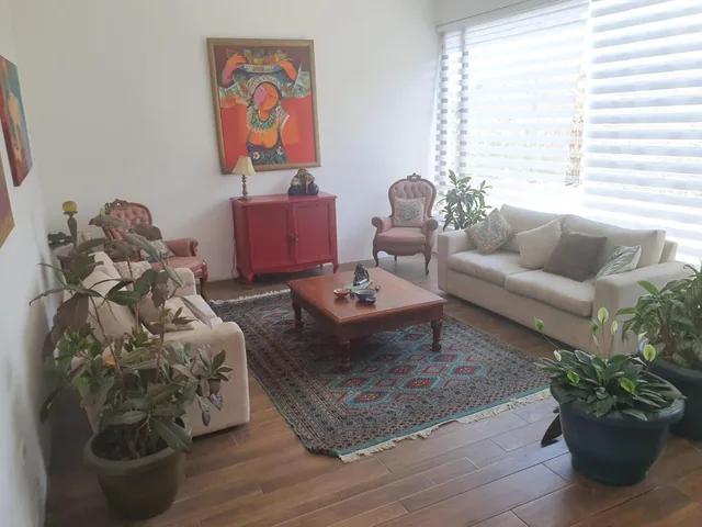 Casa en Una Sola Planta en Venta Tumbaco 245 m² Construcción y 300 m² Jardín — imagen 4