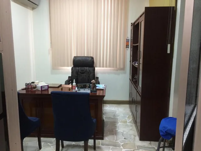 Miraflores, Vendo Casa con Uso Comercial - Vivienda. Guayas — imagen 2