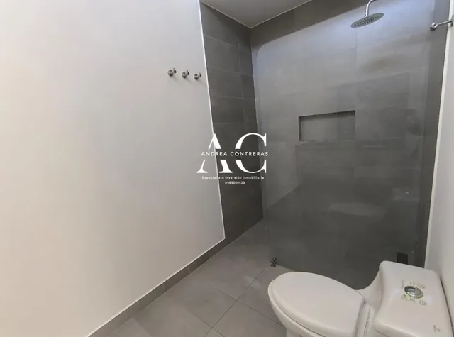 Vendo Casa Moderna — imagen 5