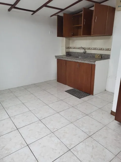 Venta de Casa en Urbanización Los Girasoles de Santa Cecilia, Guayas — imagen 3