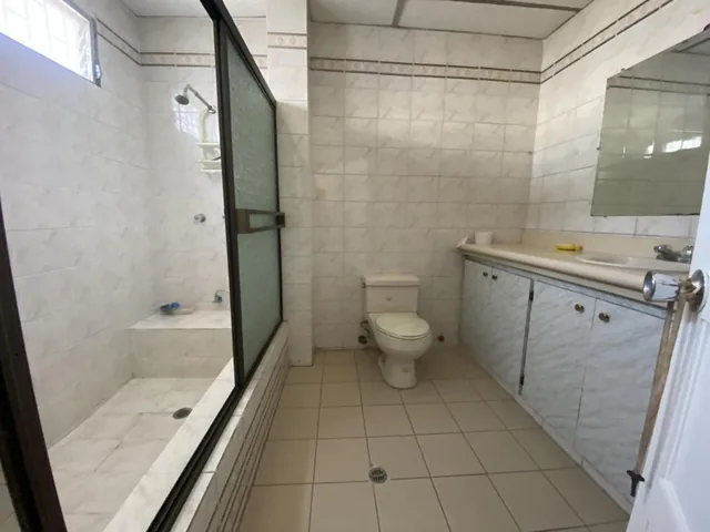 Se Vende Linda Casa Rentera, Cdla. El Paraiso de Oportunidad!, Guayas — imagen 2