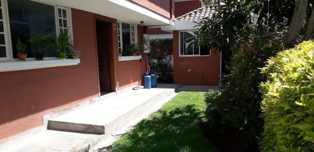 Re/max Futuro Vende Casa Independiente de 190 m² en Conjunto, Sector La Ceramica — imagen 4