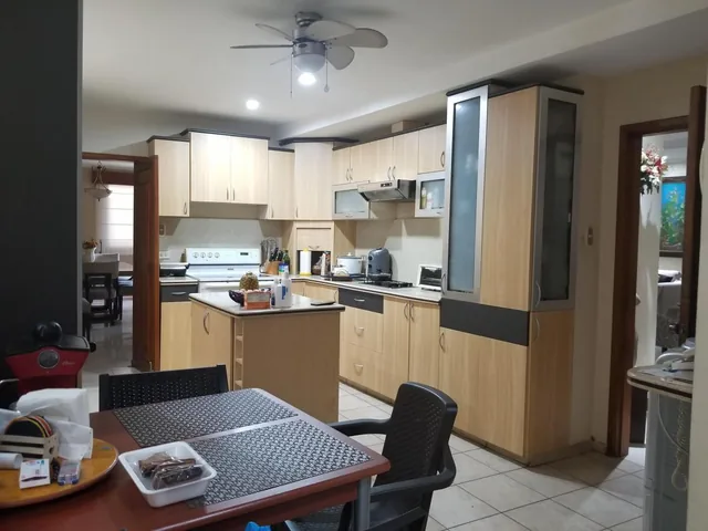 Se Vende Linda Casa Puerto Azul Incluye Suite y Departamento, Guayas — imagen 3