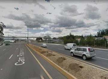 Terreno de Venta - Renta Yaruqui a Tres Minutos de Aereopuerto — imagen 4