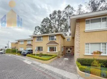 Casa en Venta - San Juan de Cumbaya (Cumbaya) — imagen 5