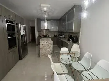 Urb. Tenis Club Casa en Venta 4 Dorm., Guayas — imagen 2