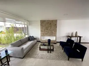 Exclusiva Casa Esquinera de Venta - Entrega Inmediata - Ubicación Inmejorable — imagen 3