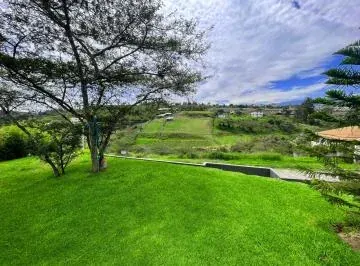 Exclusiva Casa de Venta en Algarrobos de La Viña Tumbaco! — imagen 2