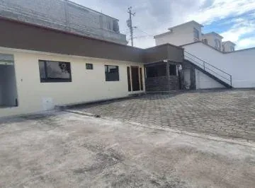 Casa en Venta con Potencial Comercial Sector Sierra Dorada Calderón — imagen 3