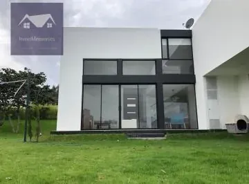 Oportunidad! Venta Espectacular Casa 3 Dorm. Amplio Jardín, Urbanización Nayón — imagen 5