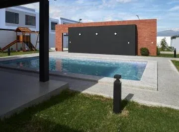 En Venta Casas en Tumbaco con Jardín y Amenidades Tipo Club Desde $174.900 — imagen 2