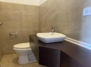 Casa en Venta 3 Dorm. Mas Servicio Santa Lucía Alta — imagen 3
