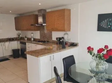 Linda Casa de Venta por El Reservorio de Cumbayá! Colegio Menor! — imagen 2