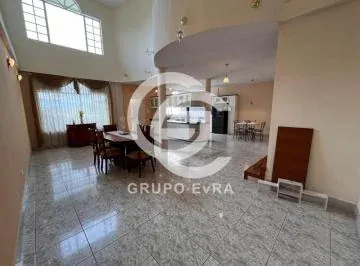¡Inversión Inteligente en Conocoto! Casa a Desnivel con Plusvalía Comprobada — imagen 3