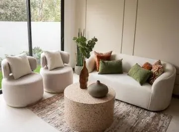 Exclusivo Departamento con Jardín Privado Dentro de Urb. Lomas de Monteserrin — imagen 4