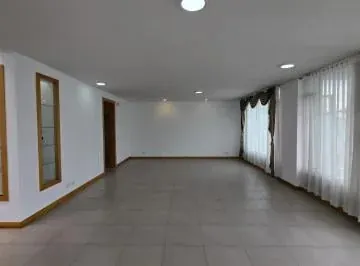 En Venta Hermosa Casa en Cumbayá Dentro de Conjunto — imagen 4