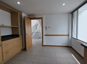 En Venta Hermosa Casa en Cumbayá Dentro de Conjunto — imagen 2