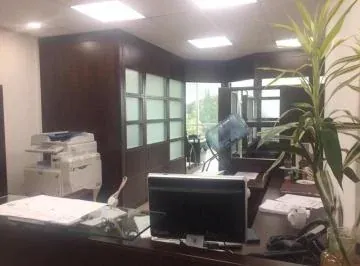 Oficina de Venta La Carolina Edificio de Lujo Aceptamos Propiedad de Menor Valor — imagen 2
