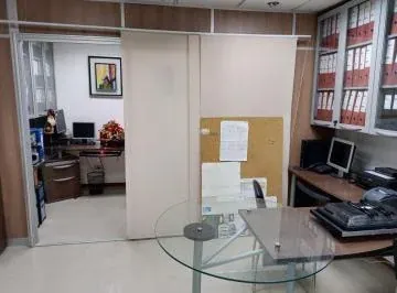Oficina Amoblada de Venta en El Edificio Trade Building, 1 Parqueo. Guayas — imagen 2