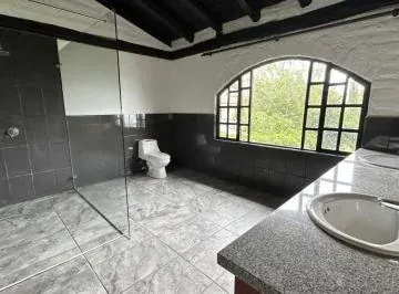 Casa Rústica en Venta – San Juan | Amplios Jardines — imagen 4
