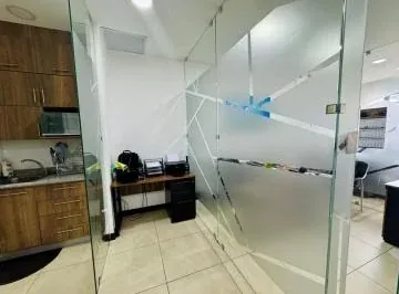 Amplia Oficina en Venta — imagen 2