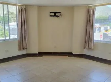 Local Comercial de 380 m² con 3 Habitaciones en Venta en Mitad del Mundo — imagen 3