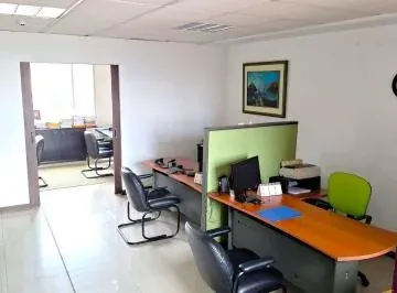 Se Vende Oficina Av 12 de Octubre — imagen 5