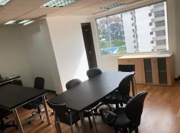 Vendo Oficina 6 Diciembre y Bossano Mlasanza — imagen 4