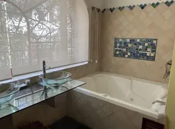 Hotel en Venta en Quito, Sector La Mariscal — imagen 2