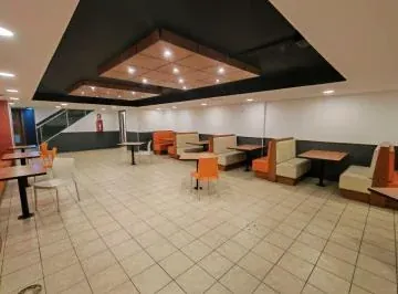 Vendo Excelente Local Comercial 341 m² en Plena Av 10 de Agosto y Río Frío Sector El Ejido — imagen 2