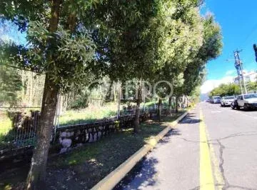 Terreno de 2.550 m² en Venta Dentro de La Urbanización Campo Alegre — imagen 2
