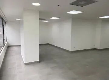 Venta Oficinas Centro Norte Sector 12 de Octubre — imagen 5