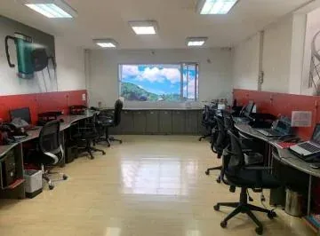 Venta Oficina con Galpon Centro Norte Monteserrin — imagen 2