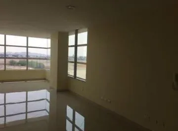 Venta de Oficina + Parqueo en Moderno Edificio Sky Building, Guayas — imagen 3